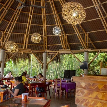 Axkan Palenque, Shows En Vivo & Gastronomia Mar Y Tierra & Travel Agency Εξωτερικό φωτογραφία