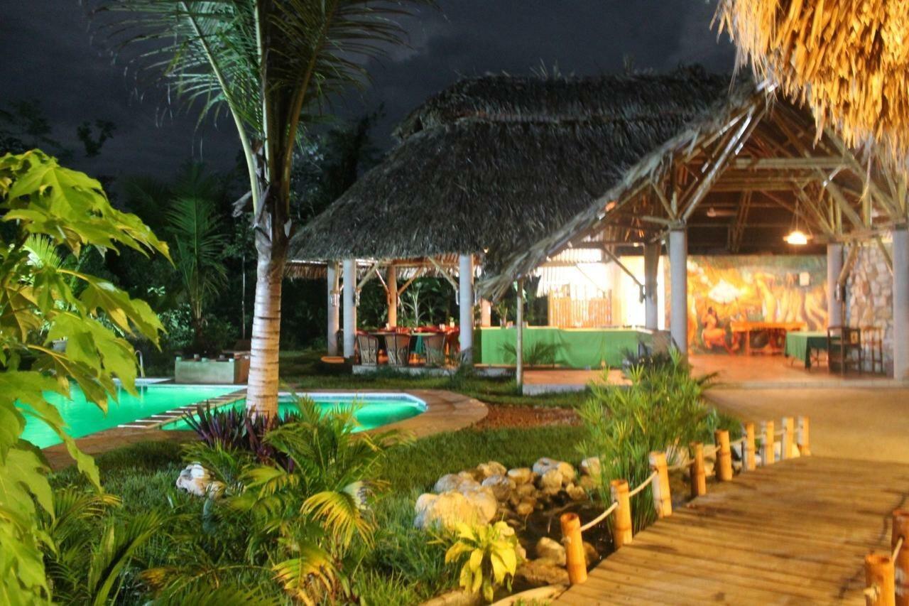 Axkan Palenque, Shows En Vivo & Gastronomia Mar Y Tierra & Travel Agency Εξωτερικό φωτογραφία