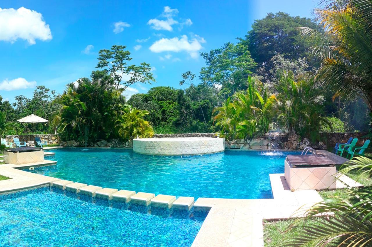 Axkan Palenque, Shows En Vivo & Gastronomia Mar Y Tierra & Travel Agency Εξωτερικό φωτογραφία