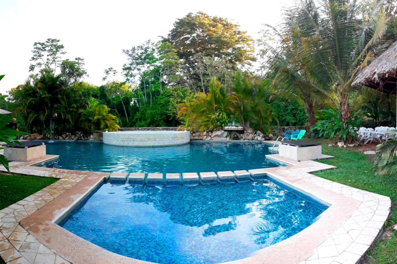 Axkan Palenque, Shows En Vivo & Gastronomia Mar Y Tierra & Travel Agency Εξωτερικό φωτογραφία