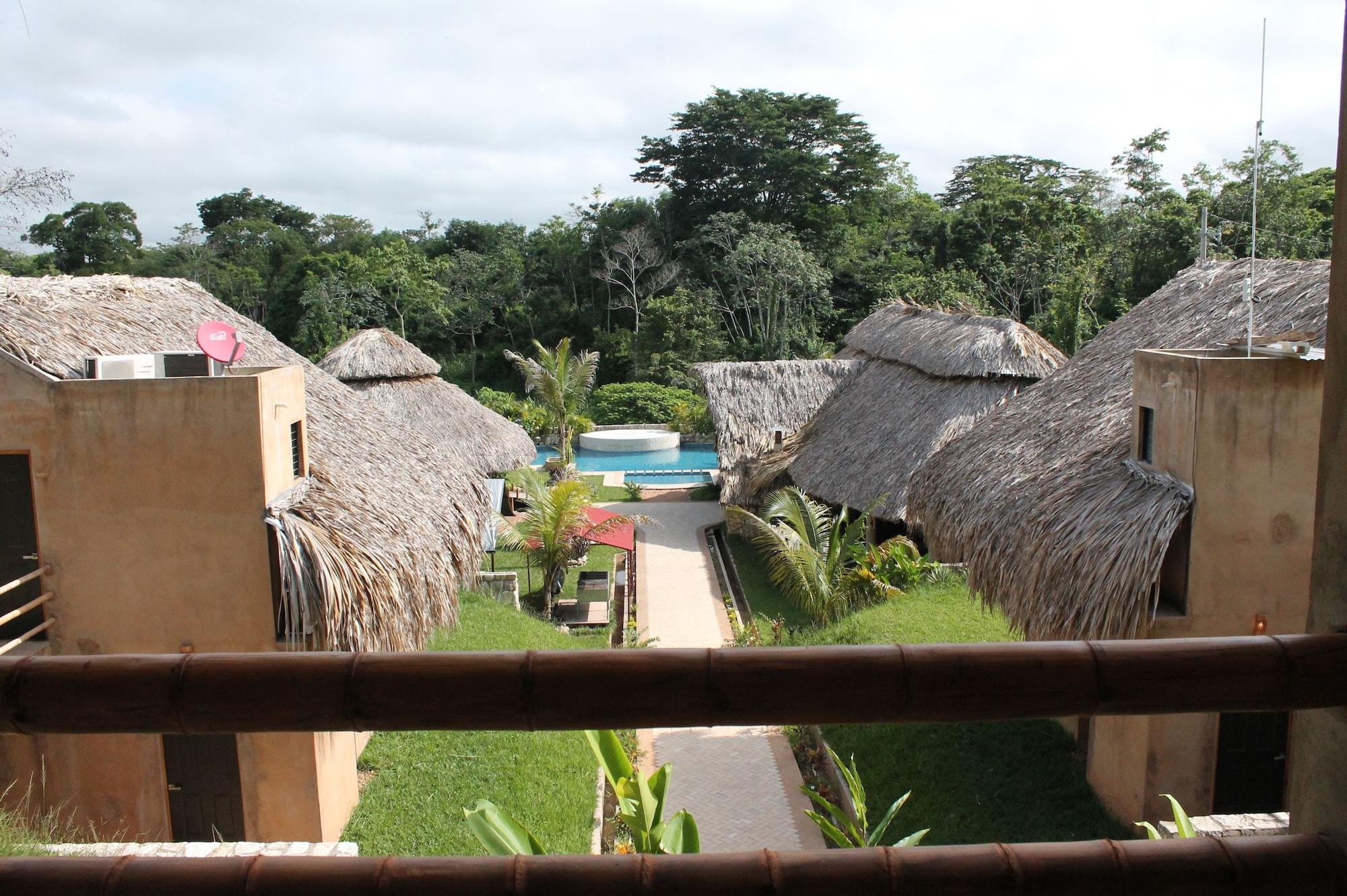 Axkan Palenque, Shows En Vivo & Gastronomia Mar Y Tierra & Travel Agency Εξωτερικό φωτογραφία