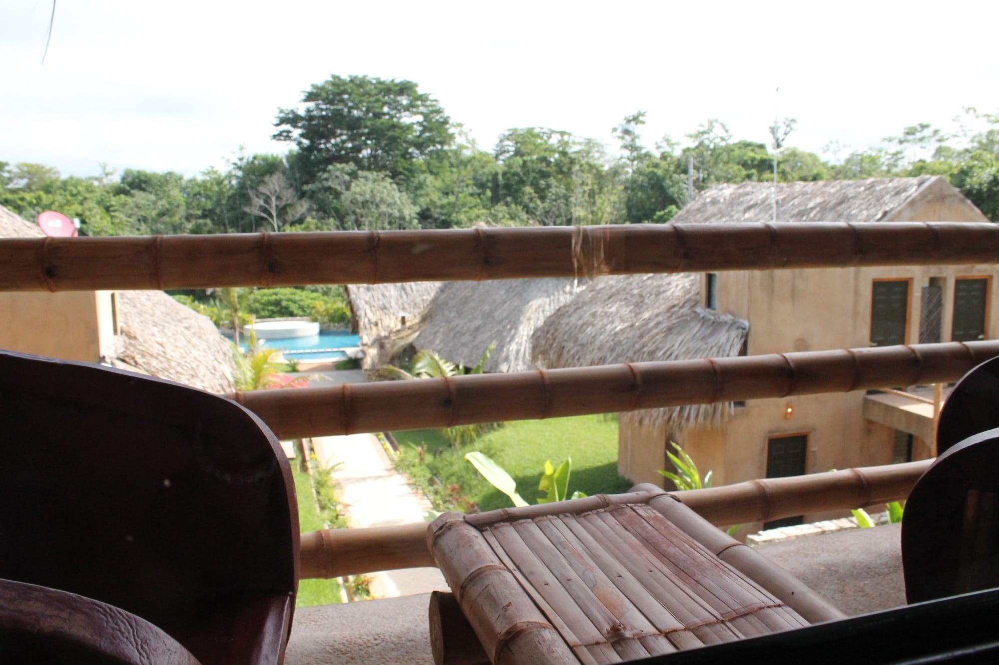 Axkan Palenque, Shows En Vivo & Gastronomia Mar Y Tierra & Travel Agency Εξωτερικό φωτογραφία